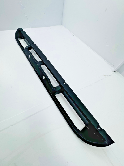 DAF XF106 Front Bumper Lower Centre Grille Panel 1826510 3077504 5.64153 DAF620Z view 5