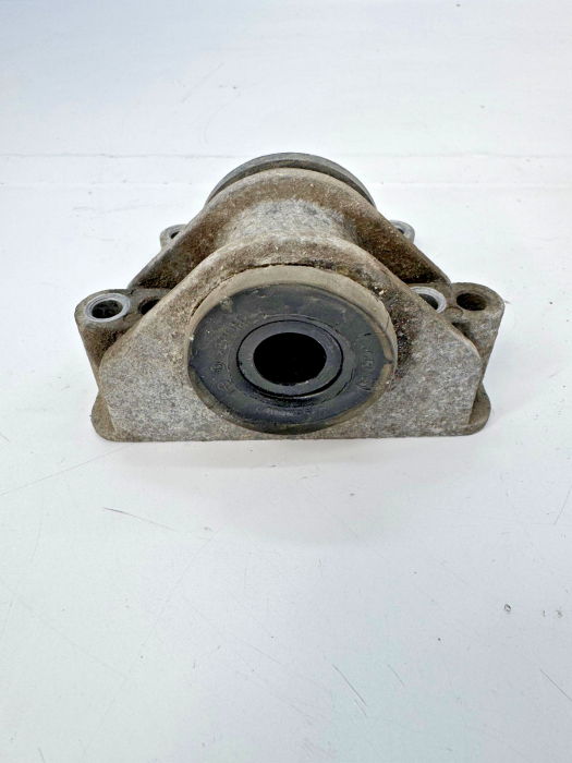 MAN TGX Radiator Support Bracket 81062250020 51067260024 Engine Mount Euro 5/6 view 6