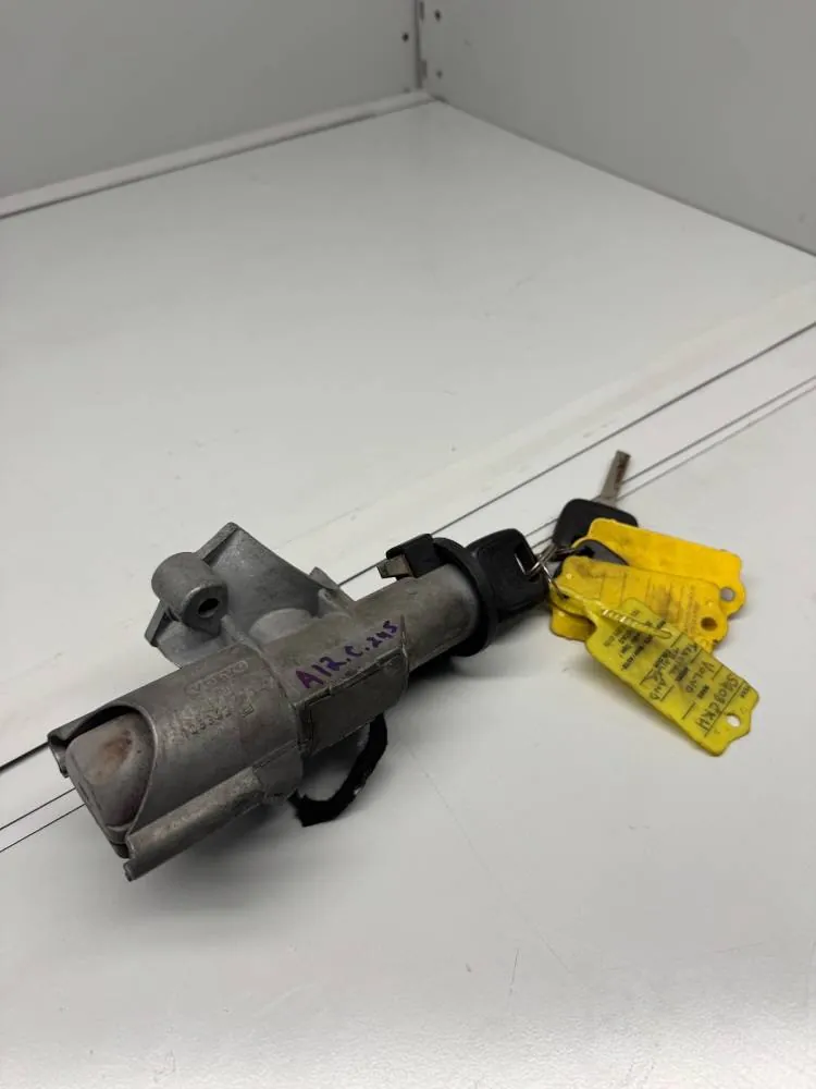 Volvo FH/FM Ignition Steering Lock with Keys 20398484 106343 1095710 ...