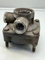 Wabco Pressure Limiting / Relay Valve 4750190000 A0044294444 M22x1.5 Used view 3
