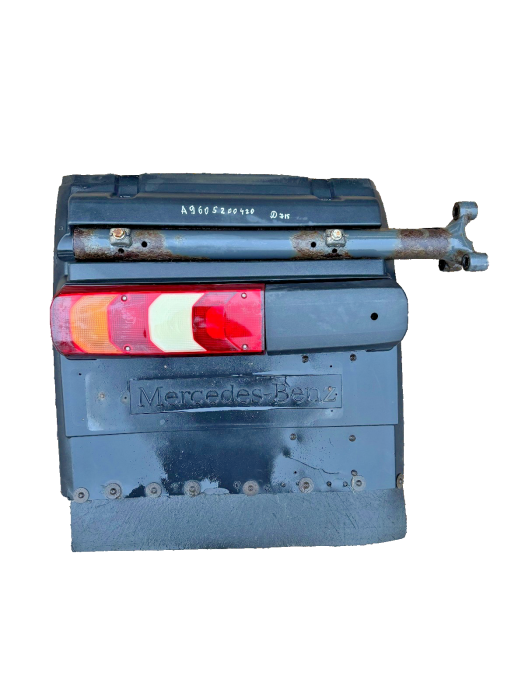 Mercedes-Benz Actros MP4 Rear Mudguard & Lamp A9605200420 A9605200520 LH Used Mud Flaps Mud Flaps