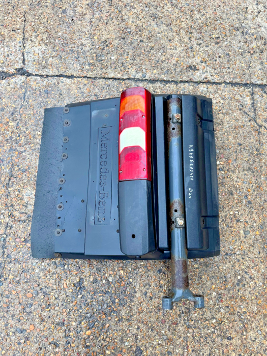 Mercedes-Benz Actros MP4 Rear Mudguard & Lamp A9605200420 A9605200520 LH Used view 2