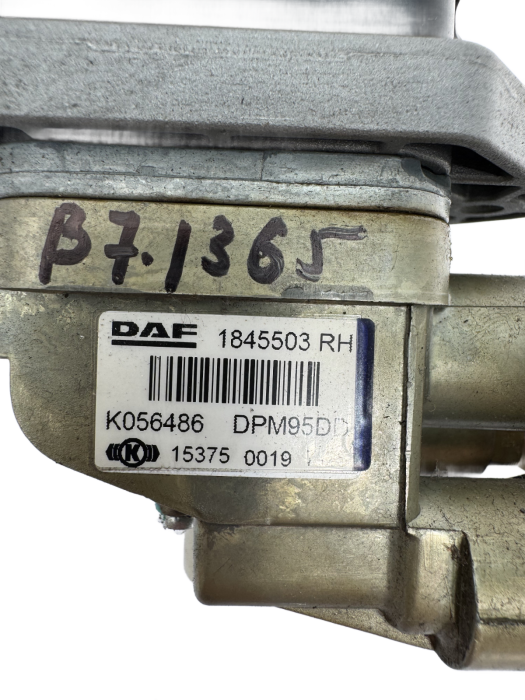 DAF XF106/CF Euro 6 Hand Brake Valve 1845503 K056486 DPM95DD 2122600 RH Used view 2