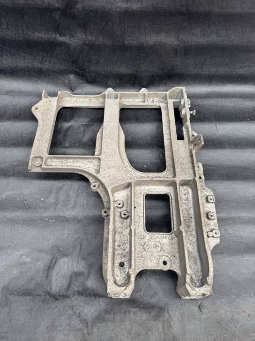 MAN TGX/TG3 Front Mudguard Bracket LH 81612430215 81.61243-0215 2020-on Used view 4