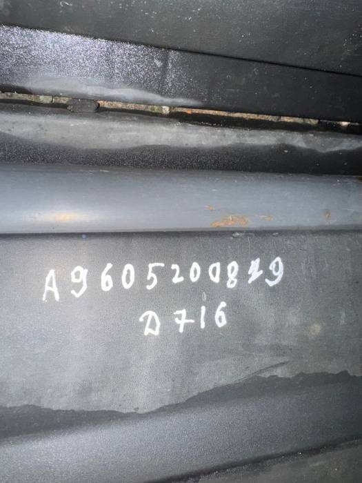 Mercedes-Benz Actros MP4 Rear Mudguard Wing A9605200819 A9605200119 RH Used view 6