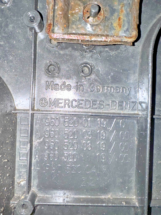 Mercedes-Benz Actros MP4 Rear Mudguard Wing A9605200819 A9605200119 RH Used view 7