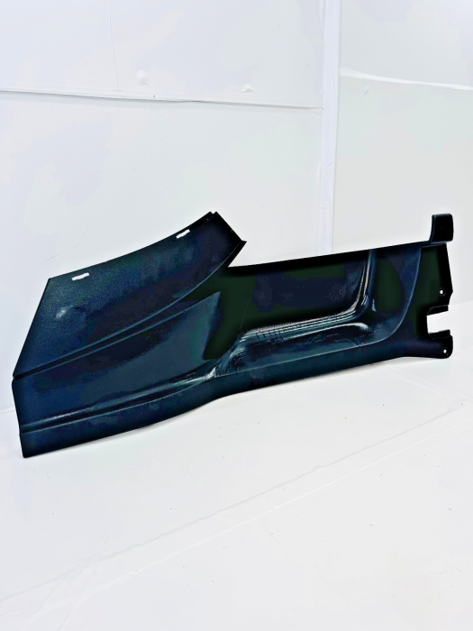 Volvo FH4 Left Upper Footstep Cover Panel 82819482 82142329 CVN4FH205 Euro 6 view 3