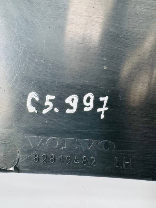 Volvo FH4 Left Upper Footstep Cover Panel 82819482 82142329 CVN4FH205 Euro 6 view 7