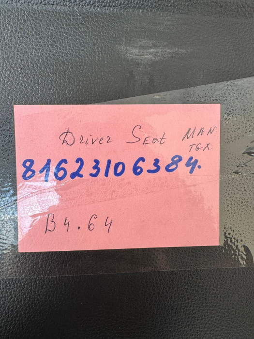 MAN TGS/TGX OEM Driver Seat Air-Suspension with Armrests 81623106384 Red Belt