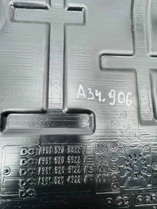 Mercedes Actros MP4 Engine Undertray Guard Set A9615205822 A9615204922 RH Euro 6 view 9