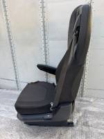 DAF XF/CF Euro 6 Passenger Seat 1844382 1893185 Grammer RHD left Used view 5