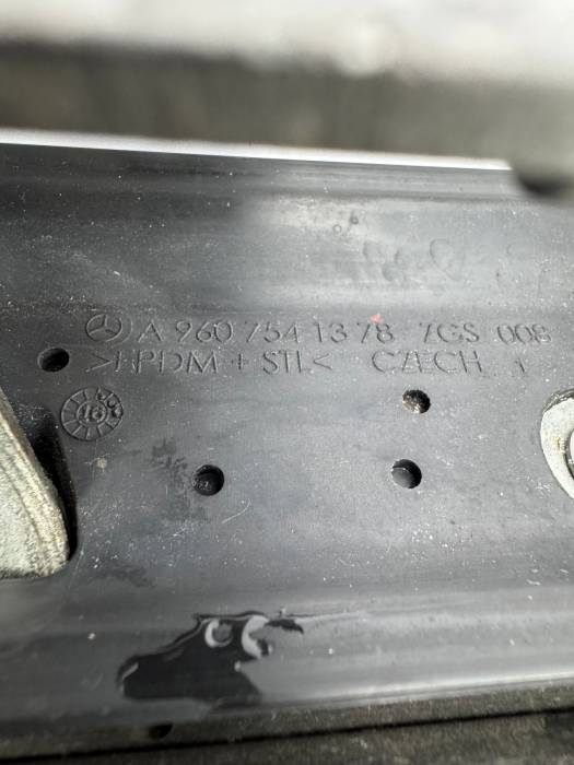 Mercedes Actros MP4 Cabin Storage Compartment Lid A9607541378 LH A9607502703 view 3