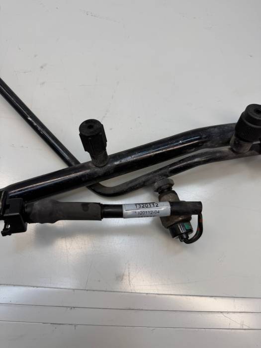 DAF XF106 Euro 6 A/C Refrigerant Pipes 1898071 + Pressure Sensor 1320112 Used view 3