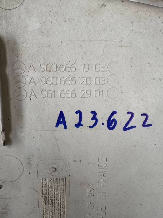 Mercedes Actros MP4/MP5 Right Step Well Case A9606661903 A9606662203 White Used view 2