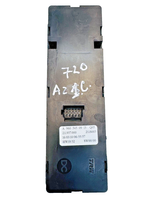 Mercedes Actros MP4 Window Switch A9605450913 ZGS003 TRW Right Euro 6 Used view 5