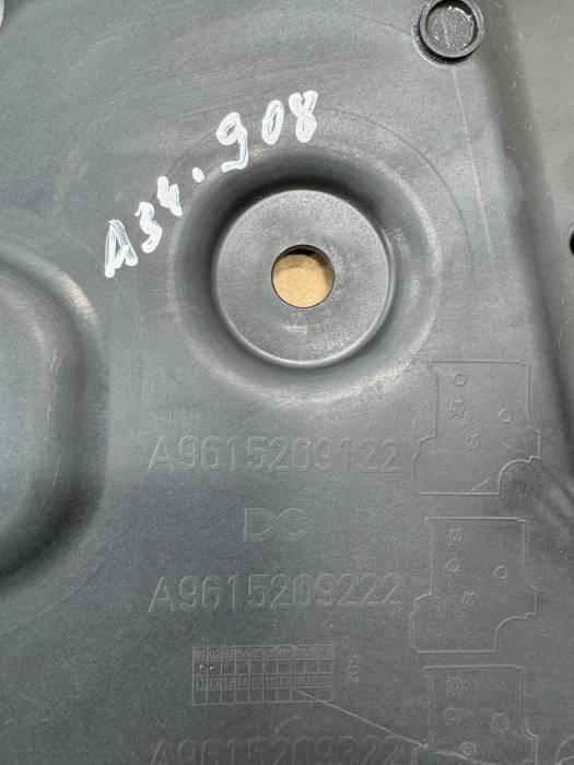 Mercedes Actros MP4/Mp5 Engine Undertray Shield Set A9615209422 A9615204923 view 6