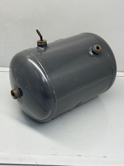 DAF XF106/CF Euro 6 Brake Air Tank 15.3L 1933833 6951507 Frauenthal Used