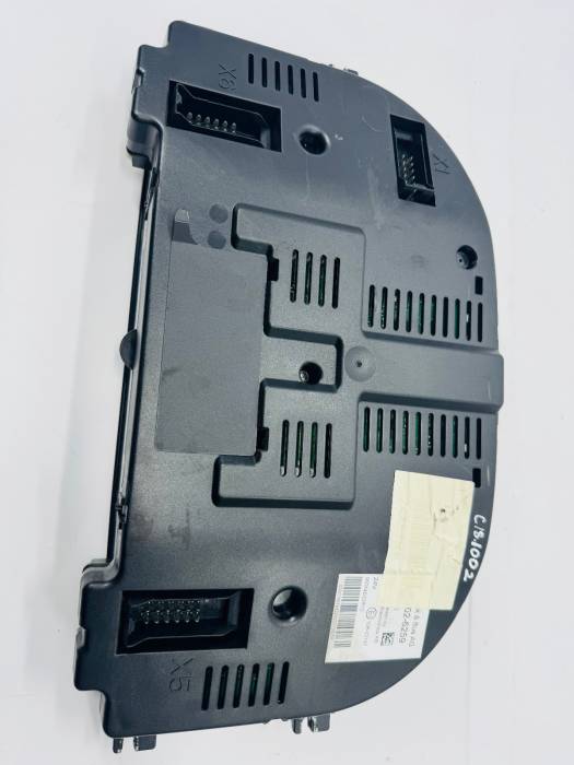 MAN TGX/TGS Instrument Cluster Panel 81258077143 81272026265 81272026253 24V view 6