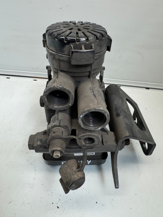 MAN TGS/TGX EBS/EPB Modulator 81523156221 81.52315-6221 K123797V04 24V used