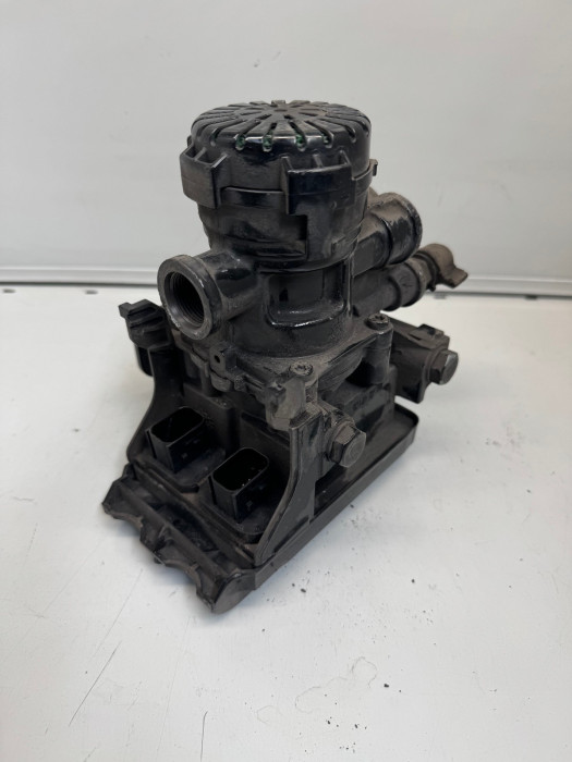 MAN TGS/TGX EBS/EPB Modulator 81523156221 81.52315-6221 K123797V04 24V used