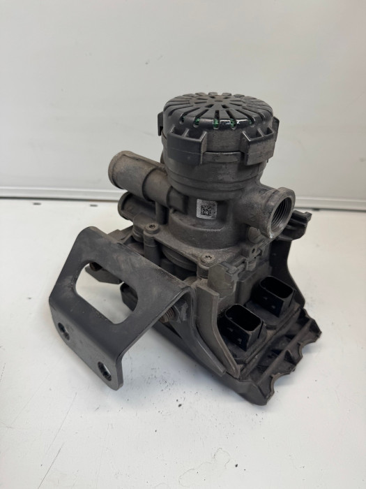 MAN TGS/TGX EBS/EPB Modulator 81523156221 81.52315-6221 K123797V04 24V used