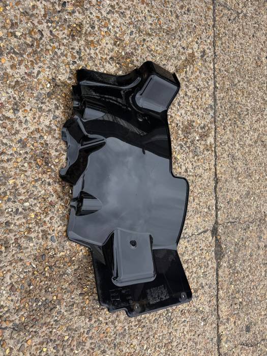 DAF XF106 Euro 6 Front LH Wheel Arch/Footstep Mudguard 1994951 1835057 3079225 view 2