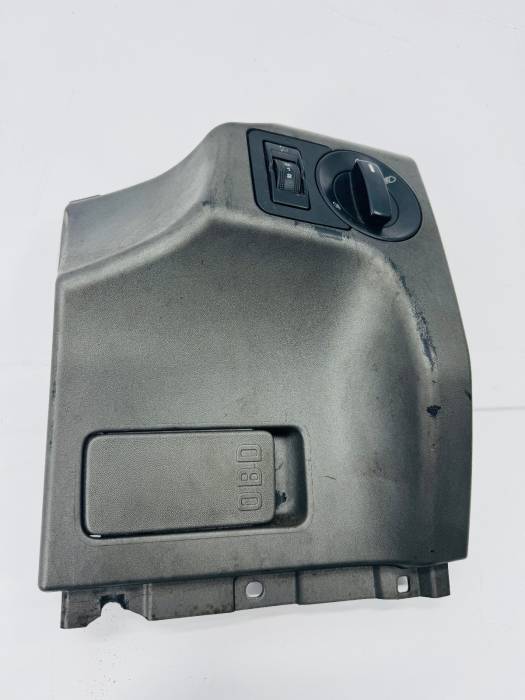 MAN TGA/TGX Headlight Switch Panel 81255056876 81617016421 RH Euro 5/6 view 7