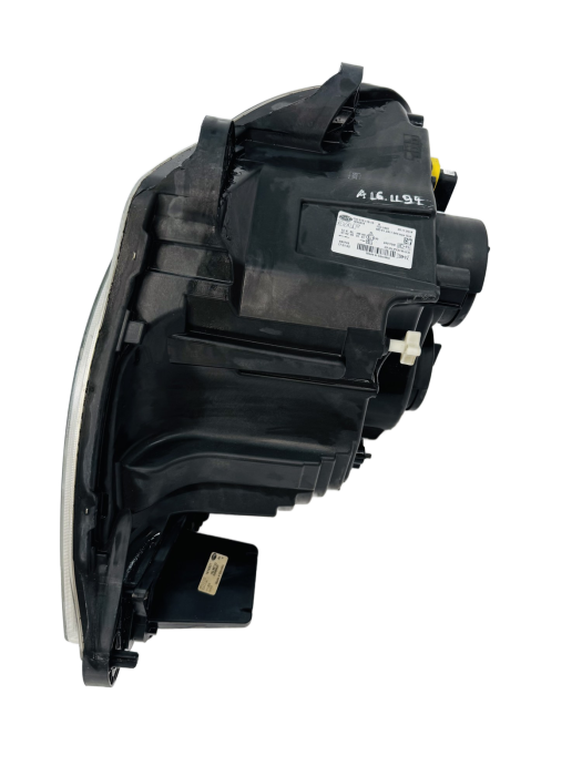 DAF CF/XF Euro 6 Right Headlamp 1835879 1LD010116601 DFBODY541 O/S 24V Used view 4