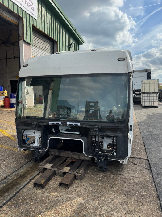 MAN TGX/TGS Cab Shell 81600007921 81.60000-7921 F99 High Roof Euro 6 Used