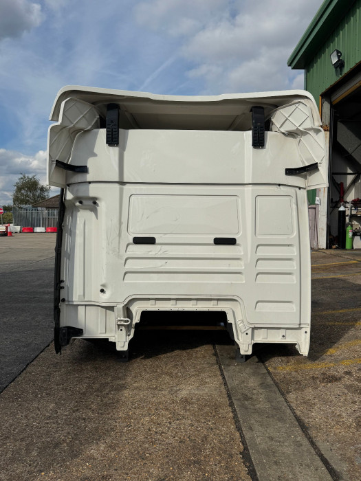 MAN TGX/TGS Cab Shell 81600007921 81.60000-7921 F99 High Roof Euro 6 Used