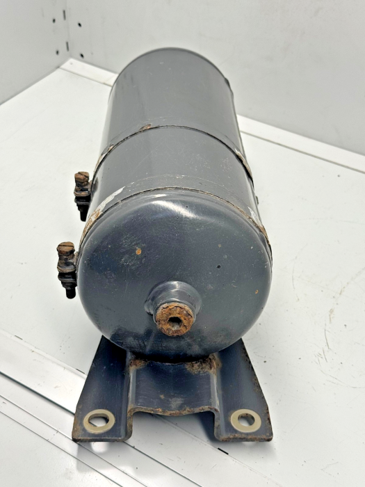 DAF XF105/XF106 7L Air Tank Reservoir 1733547 1616335 1227892 Frauenthal Used