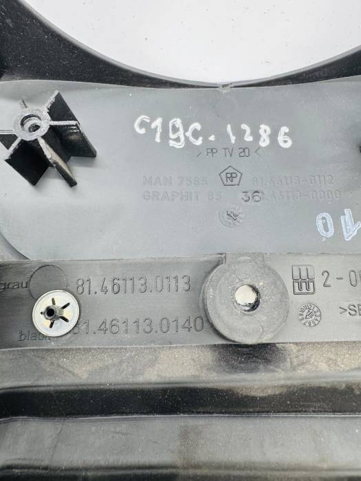 MAN TGL/TGM Steering Column Upper Shroud 81461130112 81.46113-0112 81461130140 view 6