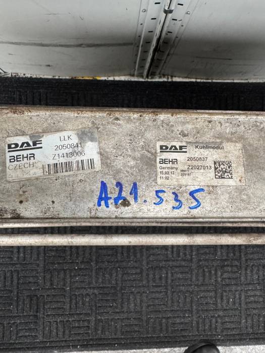 DAF XF106 Intercooler Radiator 2050841 2123370 2204691 2125897 1909450 Used view 5