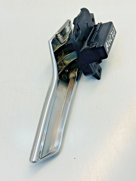 Mercedes Actros MP4 Inner Door Handle A0007663724 3068570 LH Euro 6 view 6