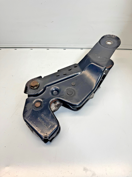 MAN TGA/TGS/TGX Cabin Tilt Lock 81618516032 81.61851-6032 81618516030 Used