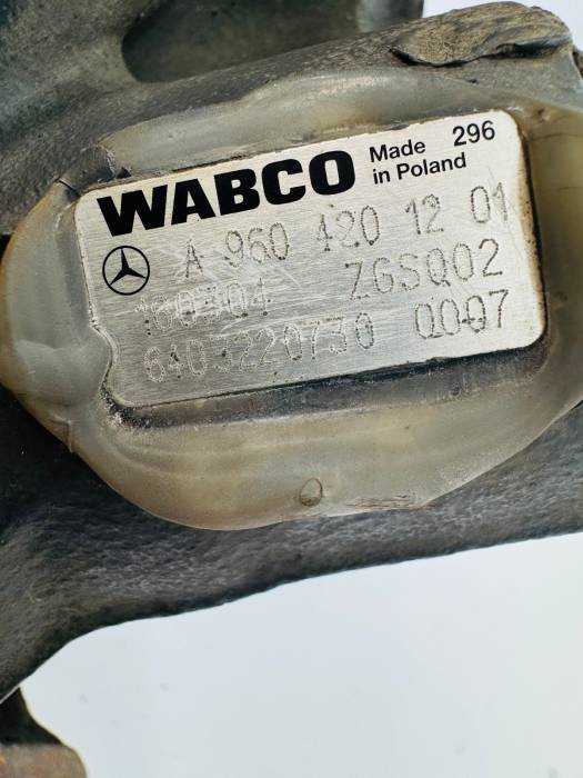 Mercedes Actros MP4/MP5 Front Left Brake Caliper A9604201201 Wabco 6403220730 view 3