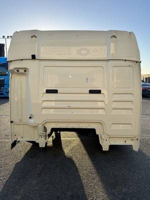 MAN TGX Euro 6 F99 High Roof Cab Shell 81600007921 81600007920 White Used view 3