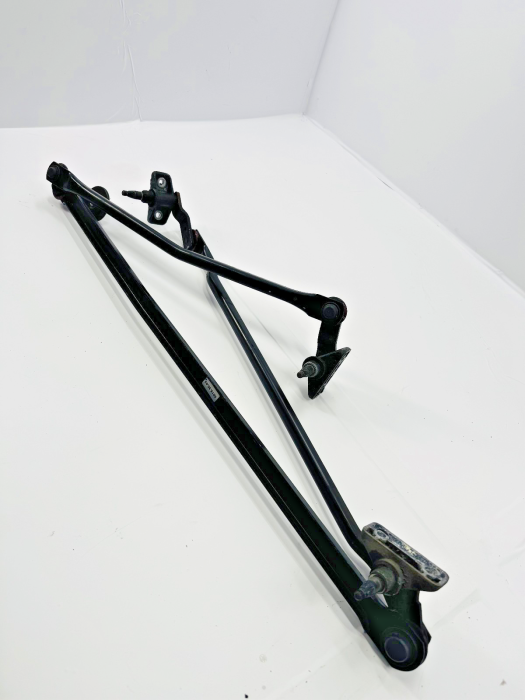 DAF XF106 Windscreen Wiper Linkage 1335164 4057795001480 RHD front Euro 6  Used view 4