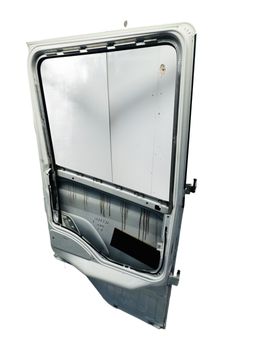Scania P Series CP Cab LH Door Shell 1476532 1739739 1452667 White Used view 4