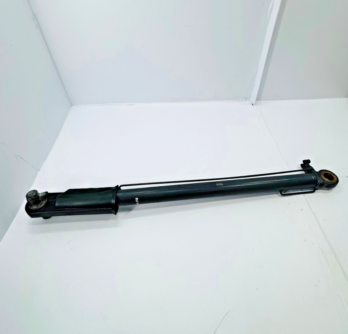 Mercedes Actros MP4 Cab Tilt Hydraulic Cylinder A0035530205 A9603171409 Front view 5