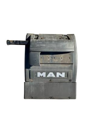 MAN TGX/TGS Rear Mudguard 254069609 81664106625 81.66410-6604 With Mudflap Used