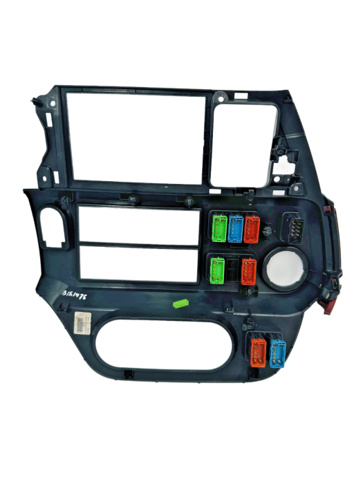 DAF XF106 Dashboard Centre Fascia Panel 1951824 ASM 1951825 RHD Euro 6 OEM Used view 4