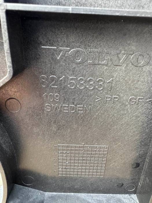 Volvo FH/FM Under-Bunk Storage Drawer 82153331 (2013–) Used view 4