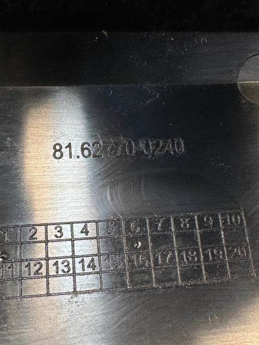 Man TGX/TGS 12V/24V Power Outlet & Dual USB Panel 35049309 81627700240 Euro 6 view 7