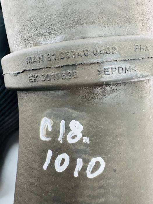 MAN TGX/TGS Coolant Hose Pipe Assembly 81.06340-0402 81063400402 Engine Euro 6 view 3