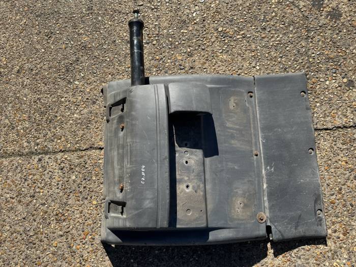 MAN TGA/TGS/TGX Rear Mudguard Fender 81664106625 254069609 Used view 6