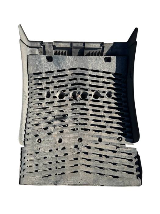 MAN TGA/TGS/TGX Rear Mudguard Fender 81664106625 254069609 Used view 2