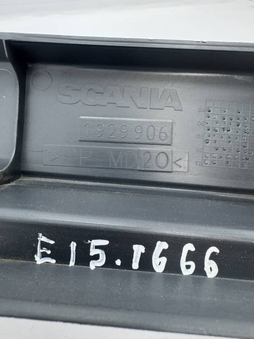 Scania 5 Series Cab Pillar Interior Trim 1929906 1796148 1725058 OEM Used view 5