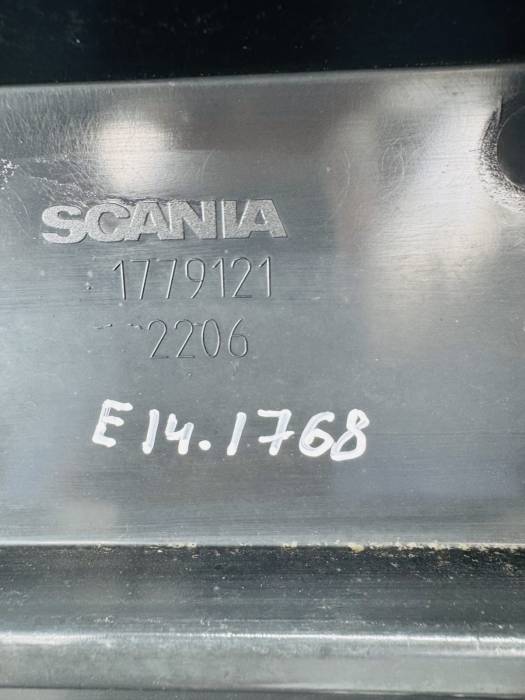 Scania P/G/R 5/6 RH Black Step Side Repeater Panel 1779121 1486648 OEM Used view 6