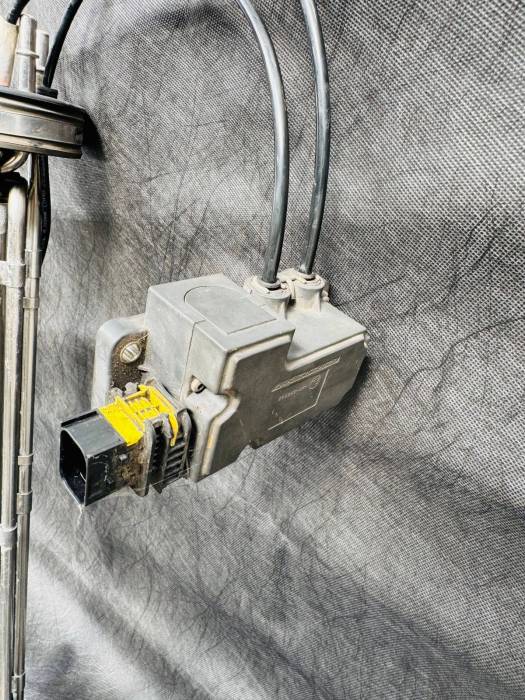 MAN TGX/TGS AdBlue Level Probe 81154086103 81.15408-6103 81154086056 Euro 6 Used view 6